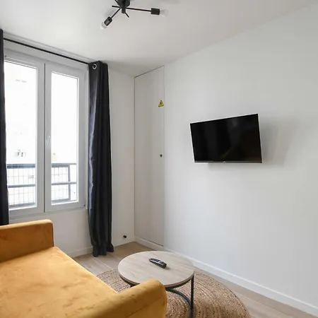 Newly Renovated Republique Appartamento *