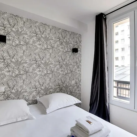 Newly Renovated Republique * Parigi