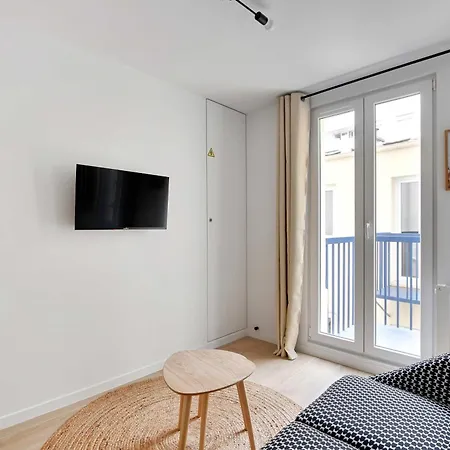 Newly Renovated Republique Appartamento