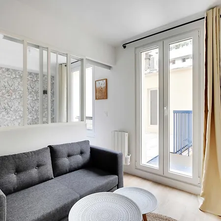 Appartamento Newly Renovated Republique Parigi