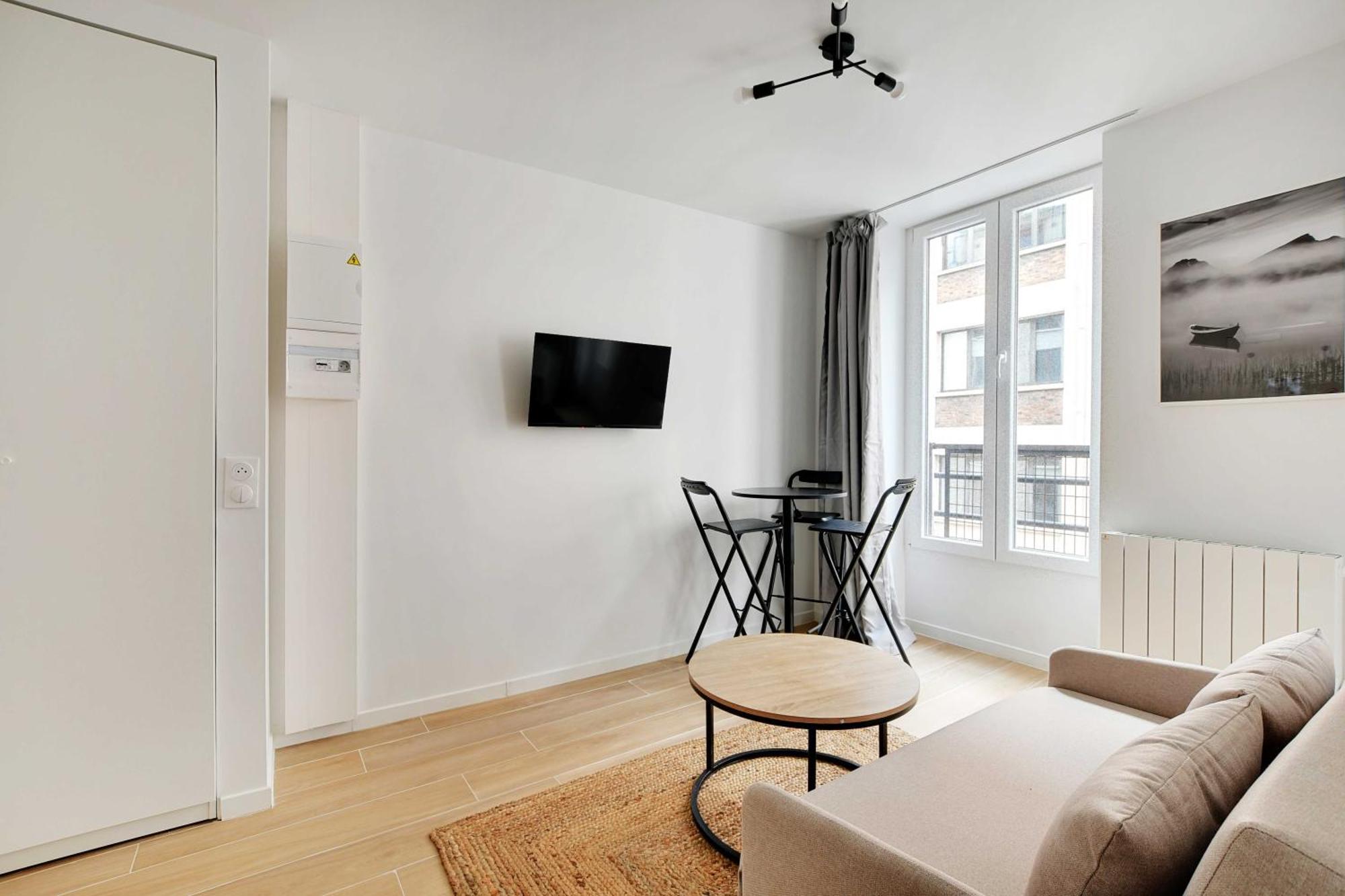 Newly Renovated Republique Appartamento *